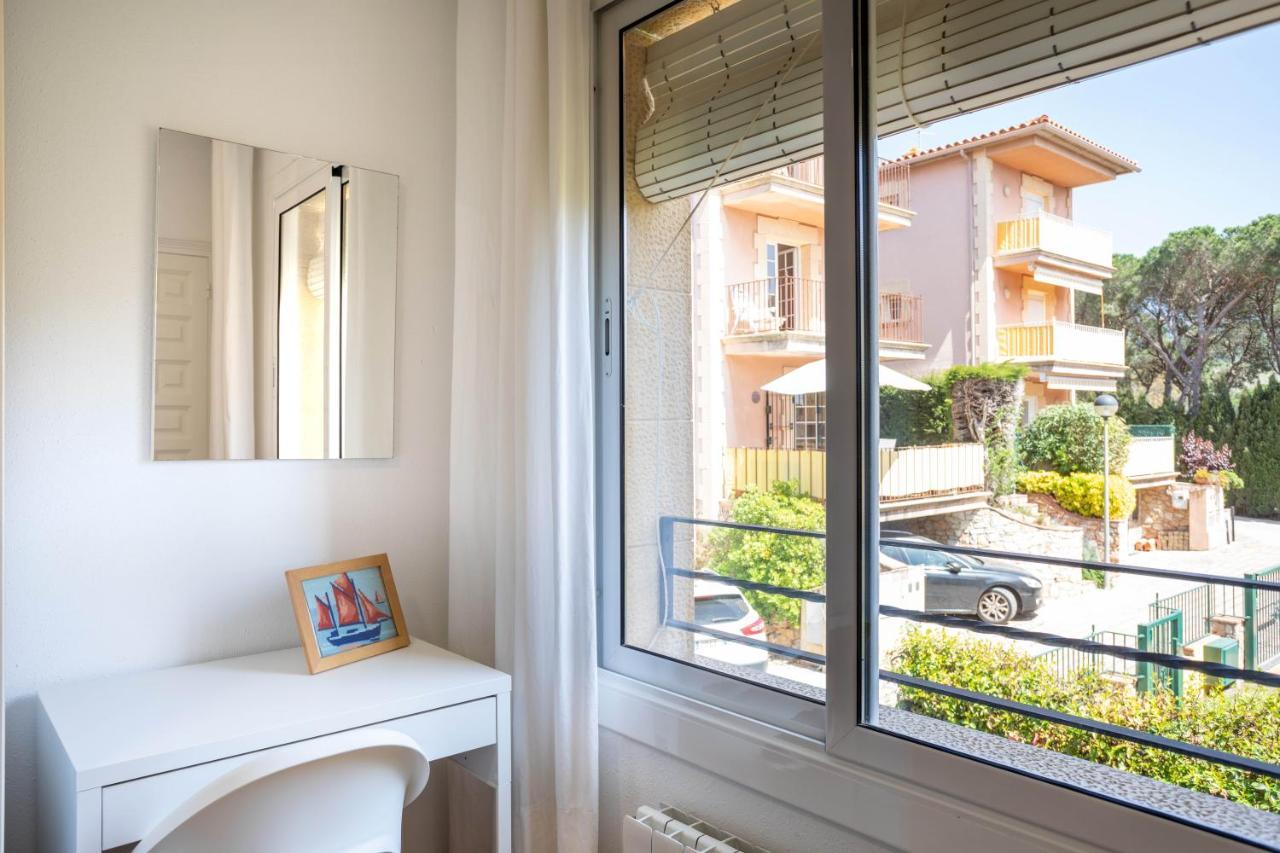 Bonita Casa Adosada Con Jardin Privado Y Piscina Comunitaria Calella De Palafrugell Exterior photo